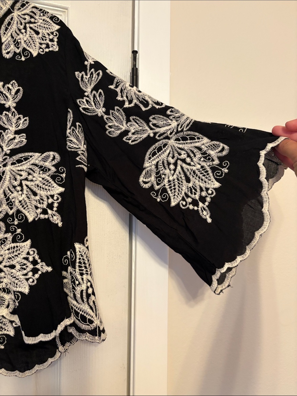 Solitaire Black Top with White Floral Embroidery - Picture 4 of 8